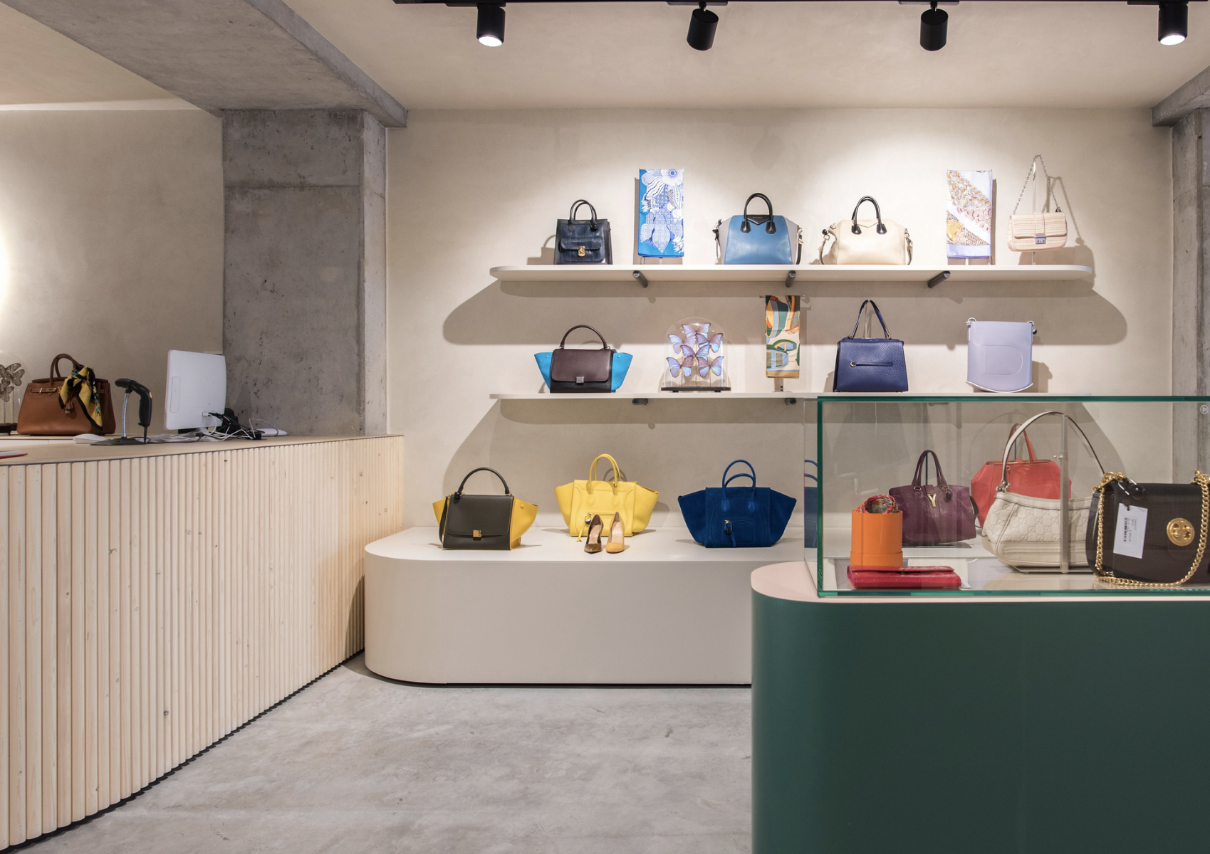 The Best Spot for Vintage Shopping in Antwerp 5