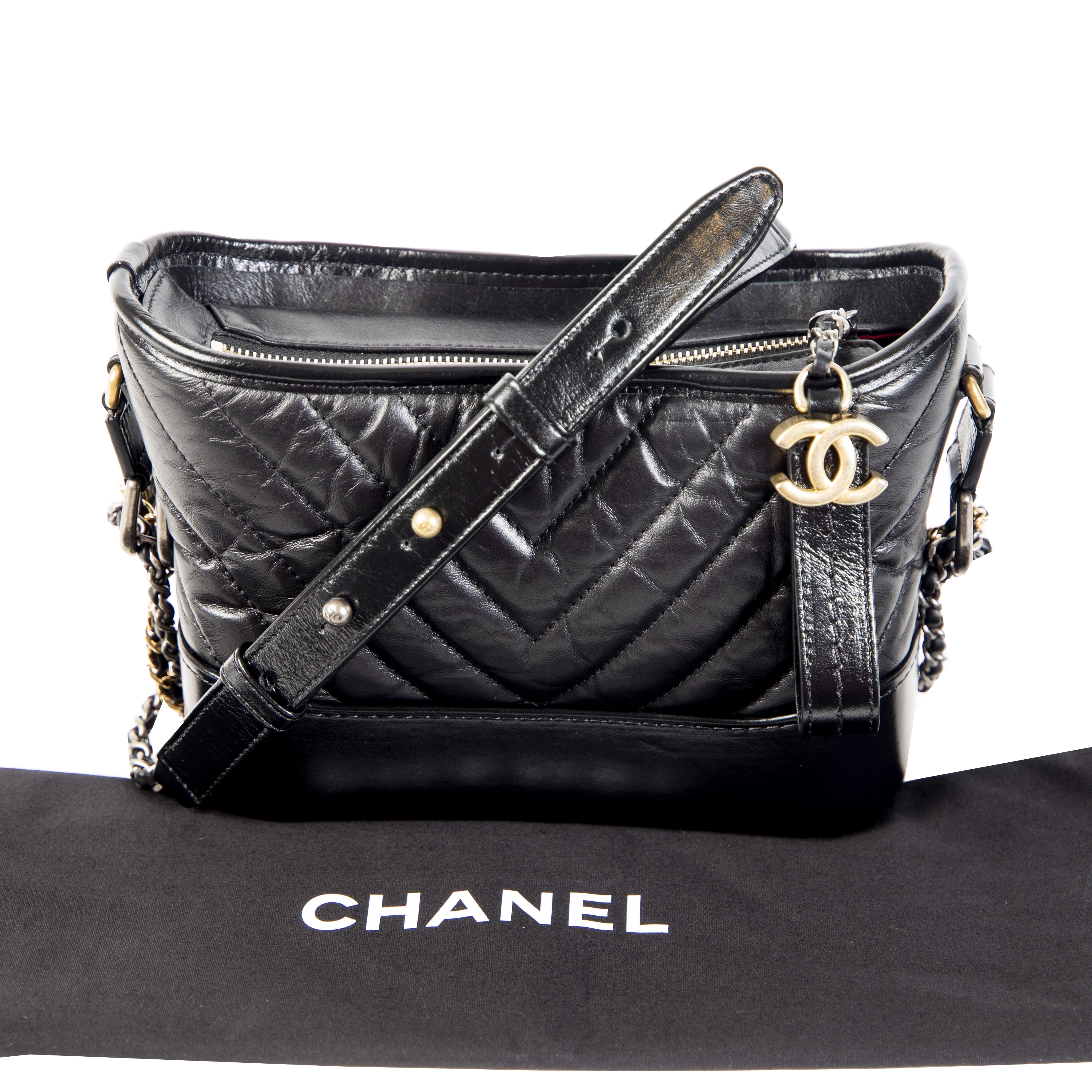 A Chanel Gabrielle Hobo bag 2018. - Bukowskis