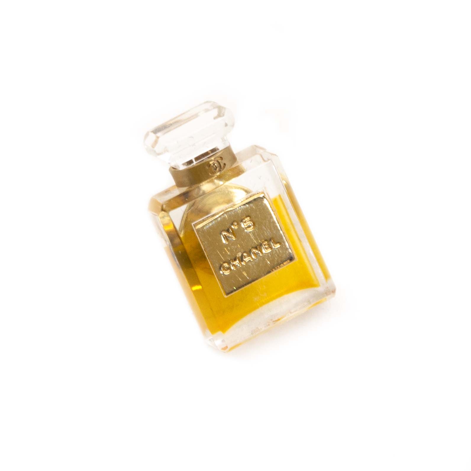 aprococo - CHANEL iconic No. 5 Perfume Bottle Pin Brooch