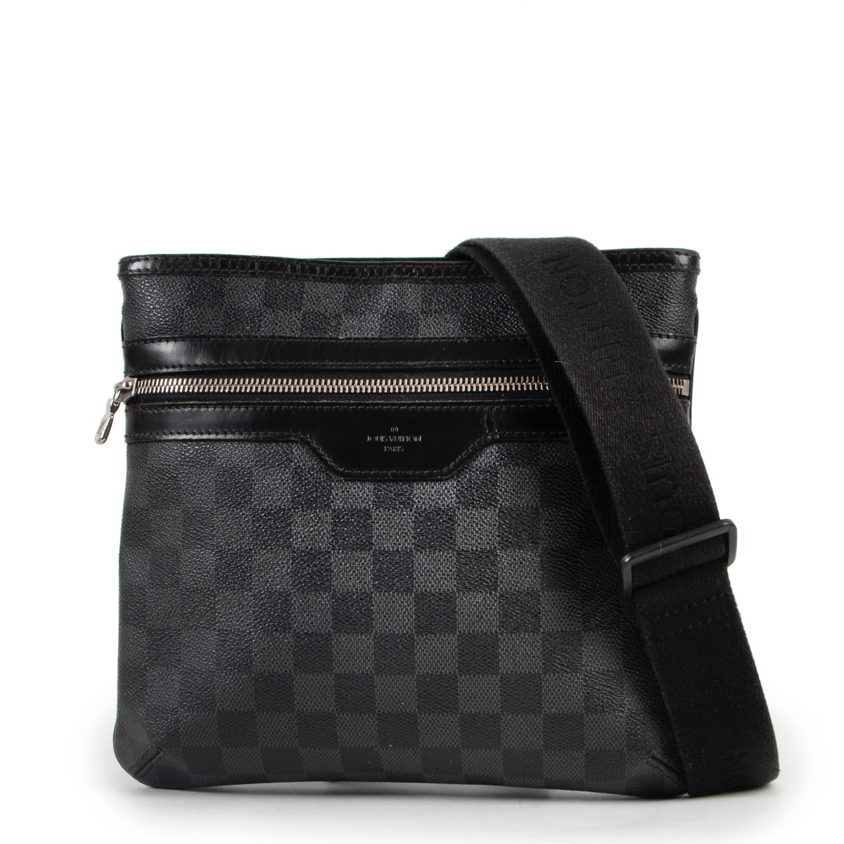 Louis Vuitton Damier Graphite Thomas Men's Bag at Jill's Consignment