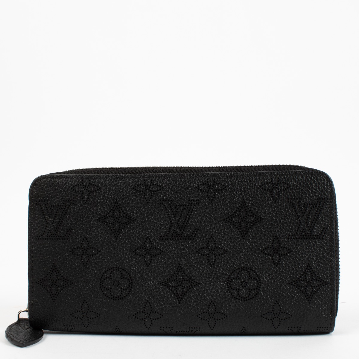 Louis Vuitton Black Mahina Zippy Wallet ○ Labellov ○ Buy and