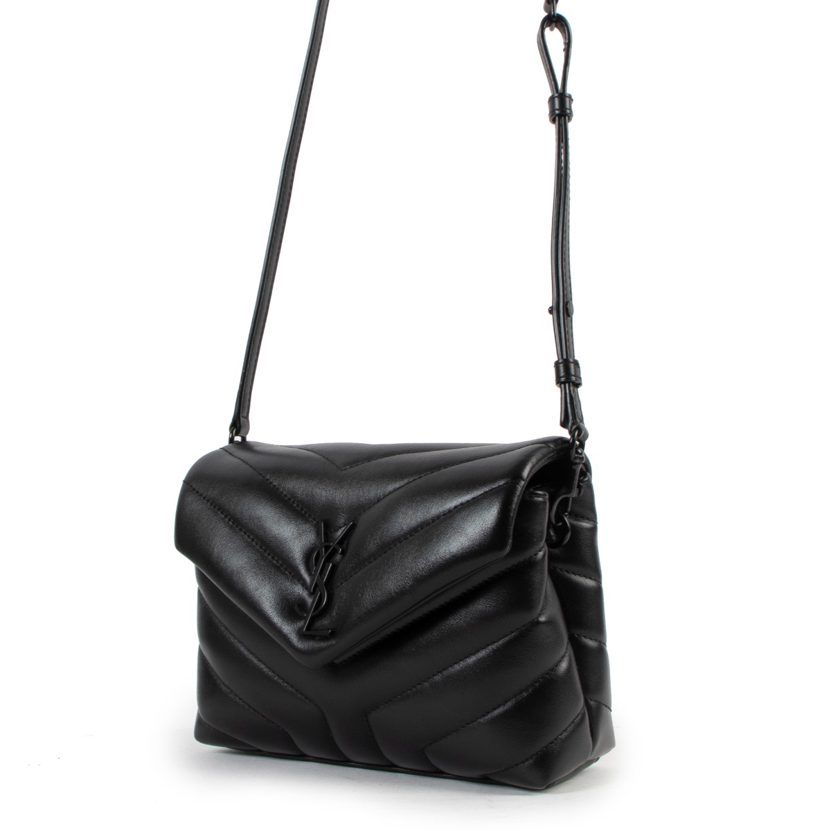 ショルダーバッグ・ポシェット SAINT LAURENT  Crossbody Bags Women Leather Black Saint Laurent カサンドラ チェーン ポーチ (Saint Laurent