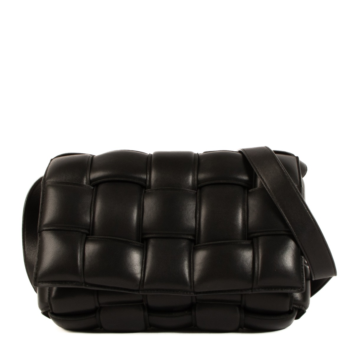 160_bottega_veneta_black_casse