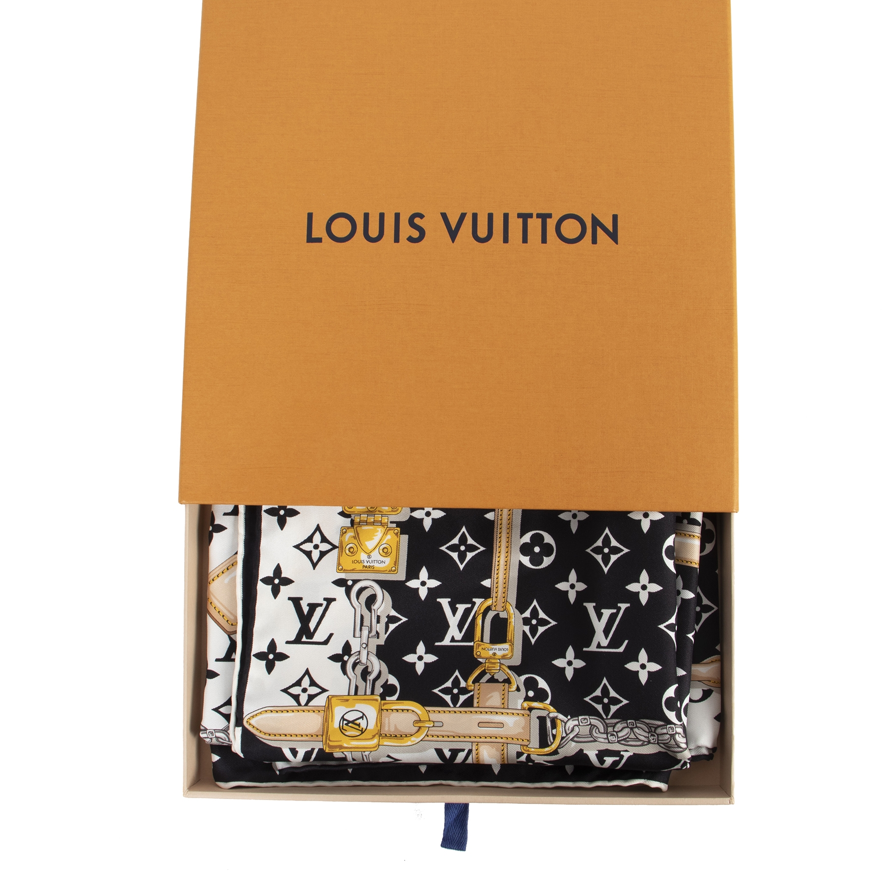 SCARF, Monogram Confidential Square 90, Louis Vuitton. Vintage clothing &  Accessories - Auctionet