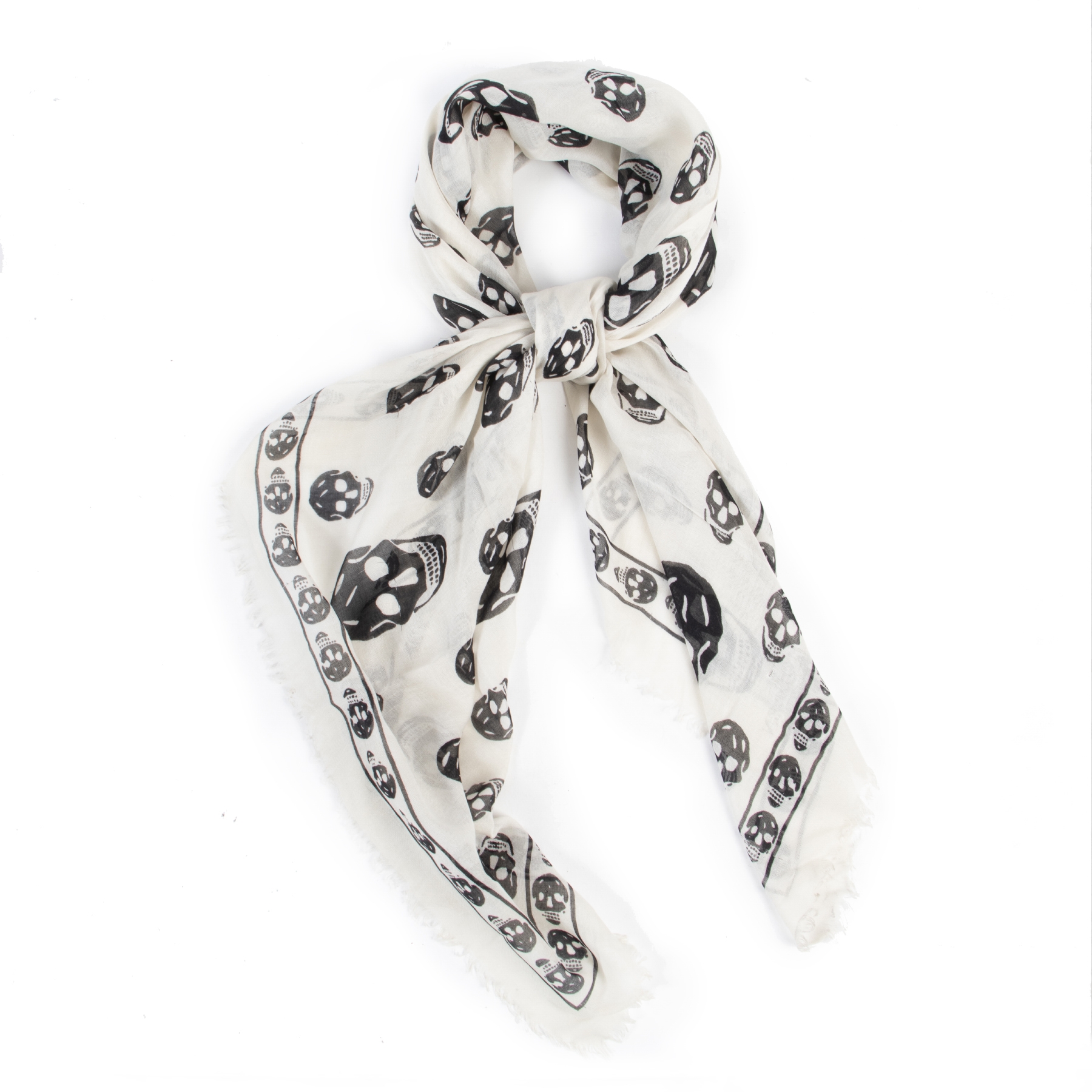 Black hot sale skull scarf