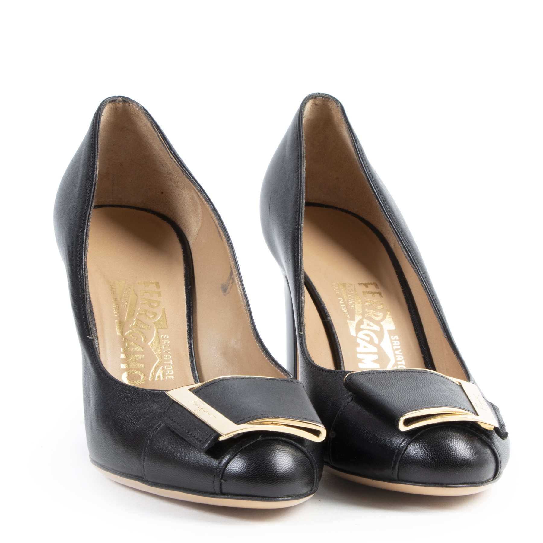 【美品】Salvatore Ferragamo NINNA パンプス 36サイズ NINNA エナメル フラットパンプス レディース|フェラガモ