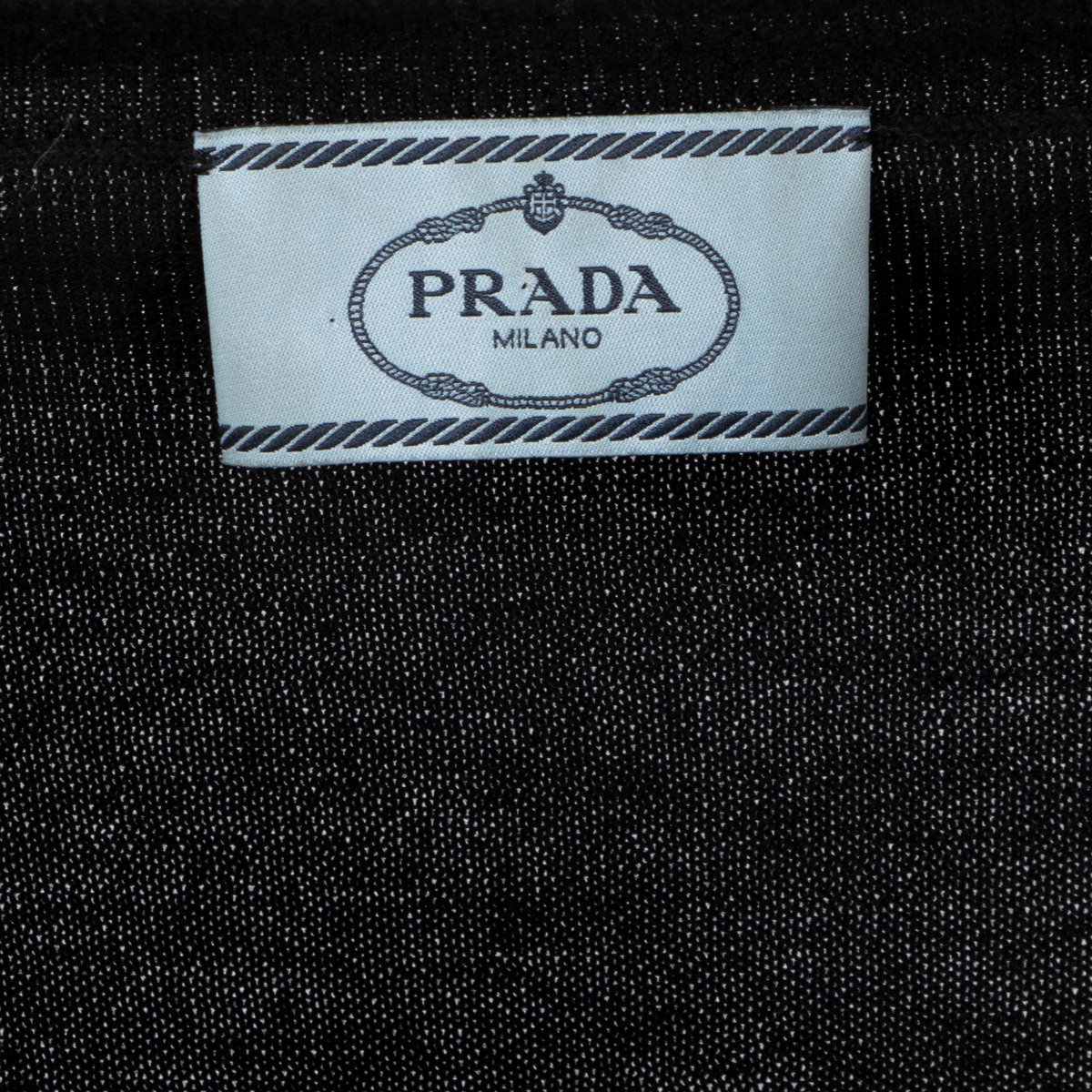 1948_prada_black_vest_1.jpg 1948_prada_black_vest_1.jpg