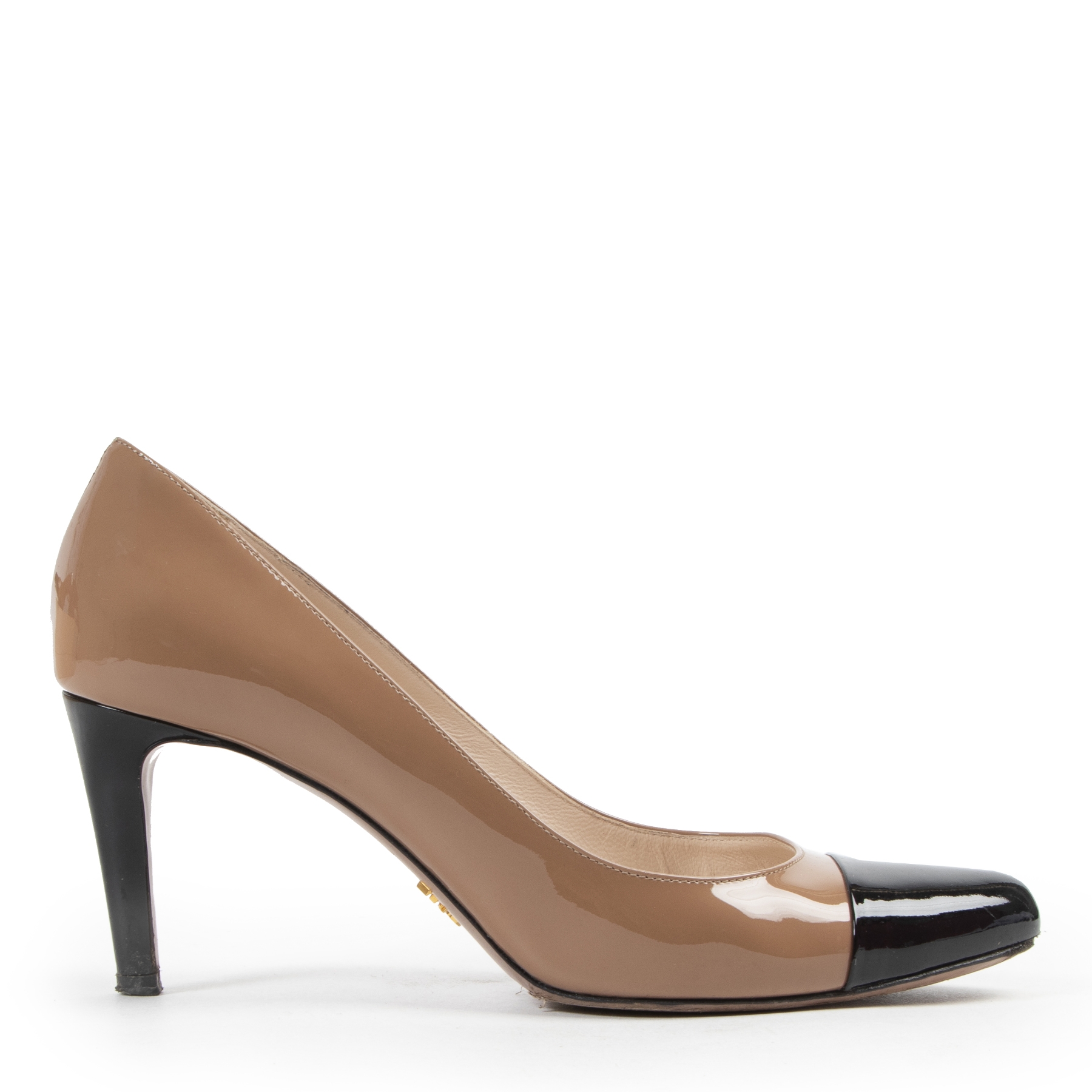 Prada Nude And Black Heels Size 39 5 Labellov Buy and Sell