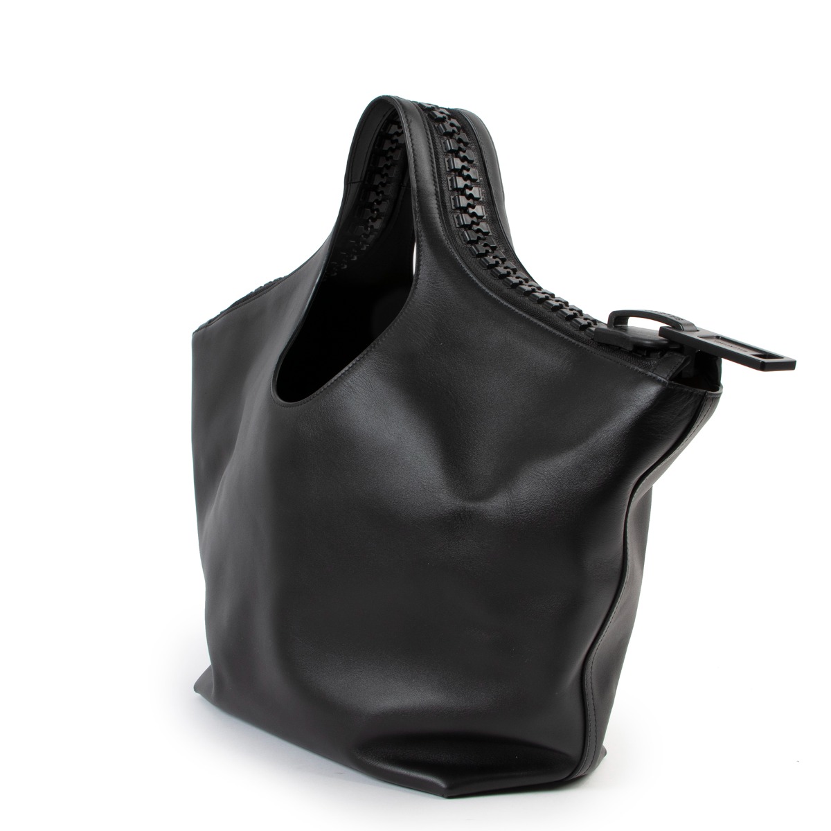 BALENCIAGAバック Balenciaga Black Megazip Medium Basket Bag ○ Labellov
