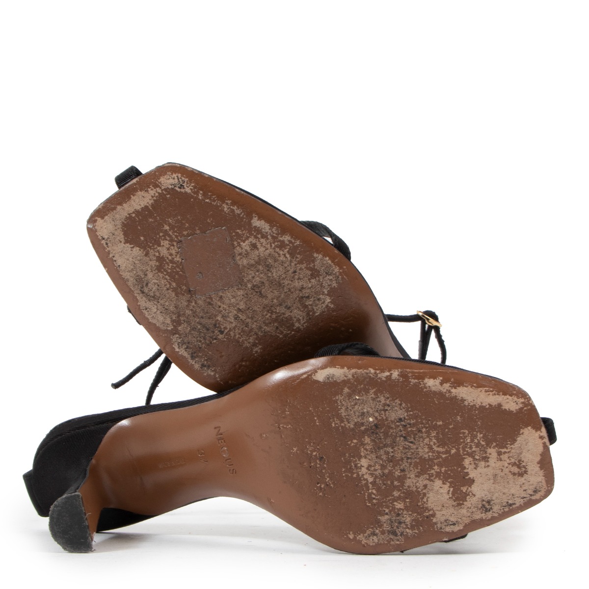 サンダル・ミュール NEOUS SANDAL (00314A15G01 BANANA BLACK) NEOUS SANDAL (00314A15G01 BANANA BLACK) (NEOUS/サンダル