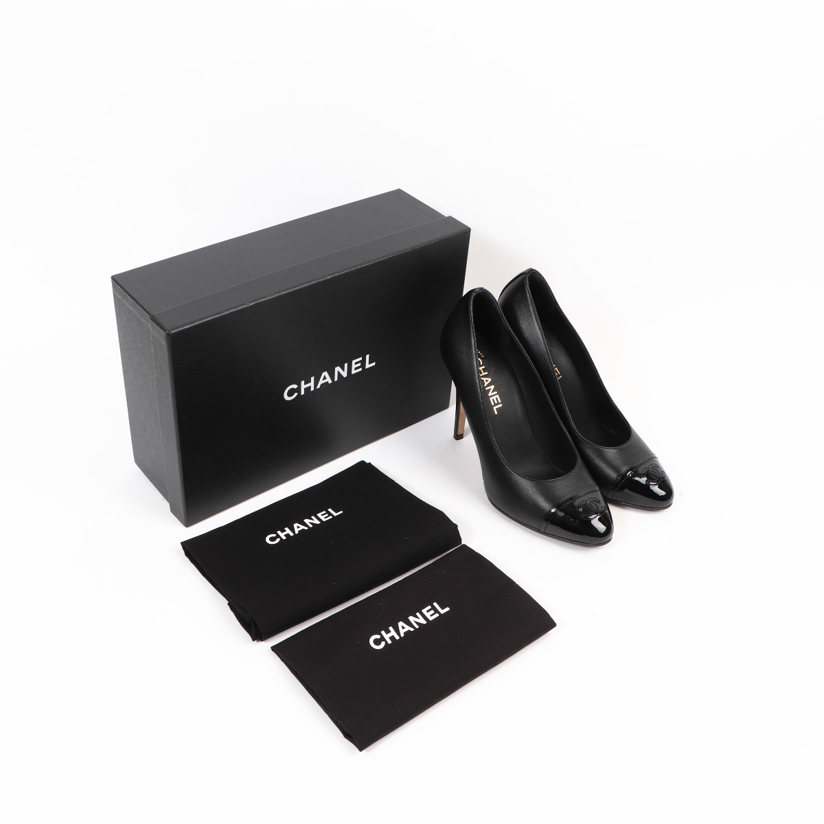 Chanel Black Classic Timeless CC Heels ○ Labellov ○ Buy