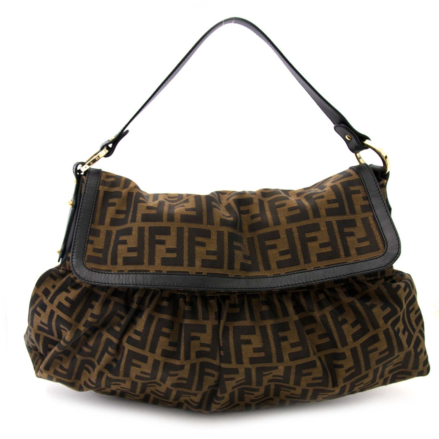 【送料&関税込】Fendi Shoulder Bag Fendi Large Simply Fendi Shoulder Bag €2.900,00 EUR - Biffi