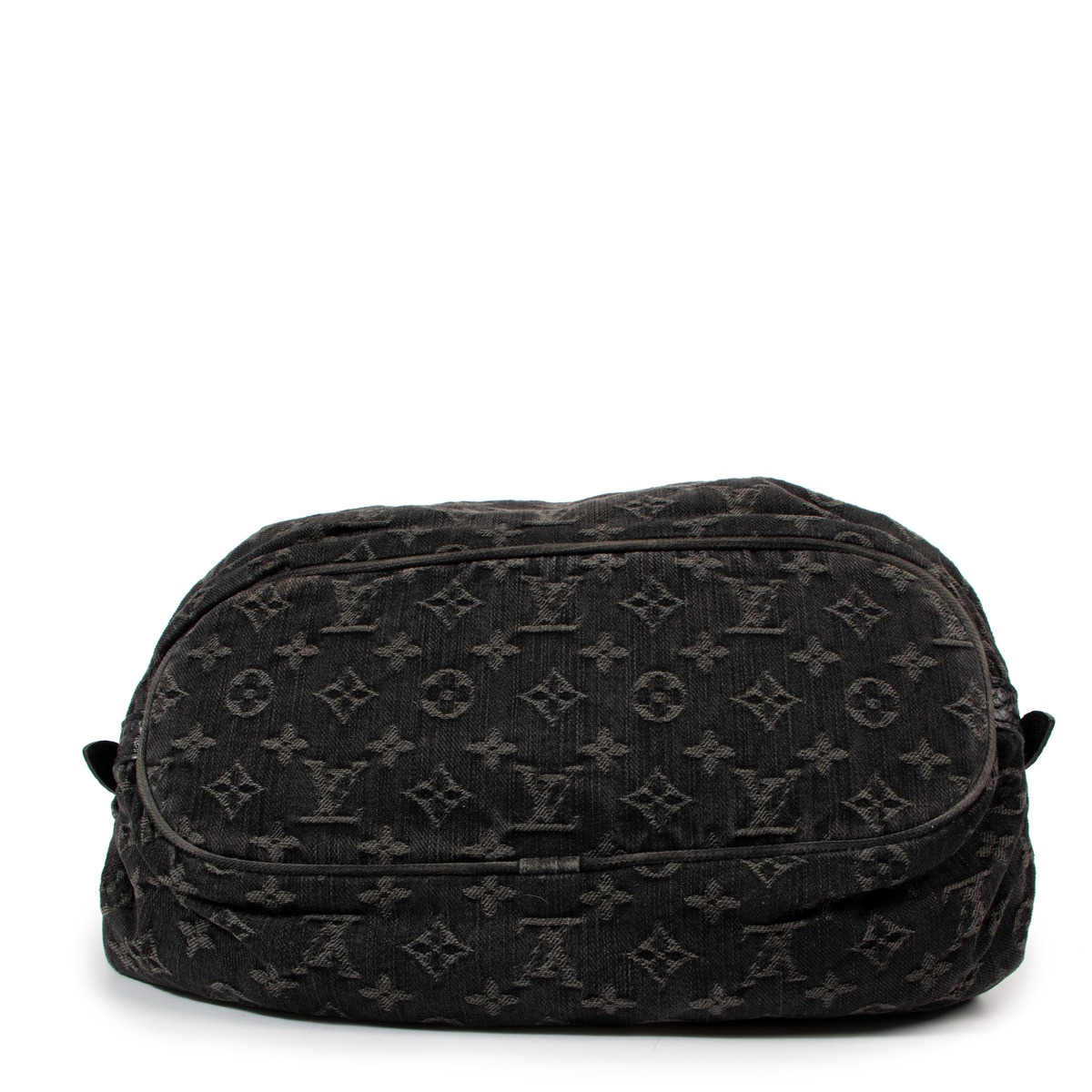 Louis-Vuitton-Monogram-Mahina-XS-Shoulder-Bag-Black-M95660 – dct-ep_vintage  luxury Store