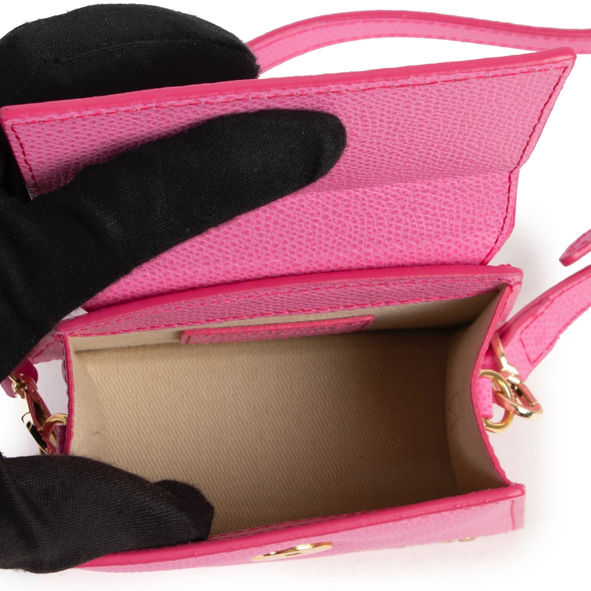 【JACQUEMUS】 Les Classiques ピンク Le Chiquito バッグ Jacquemus Le Chiquito Pink ○ Labellov ○ Buy and Sell
