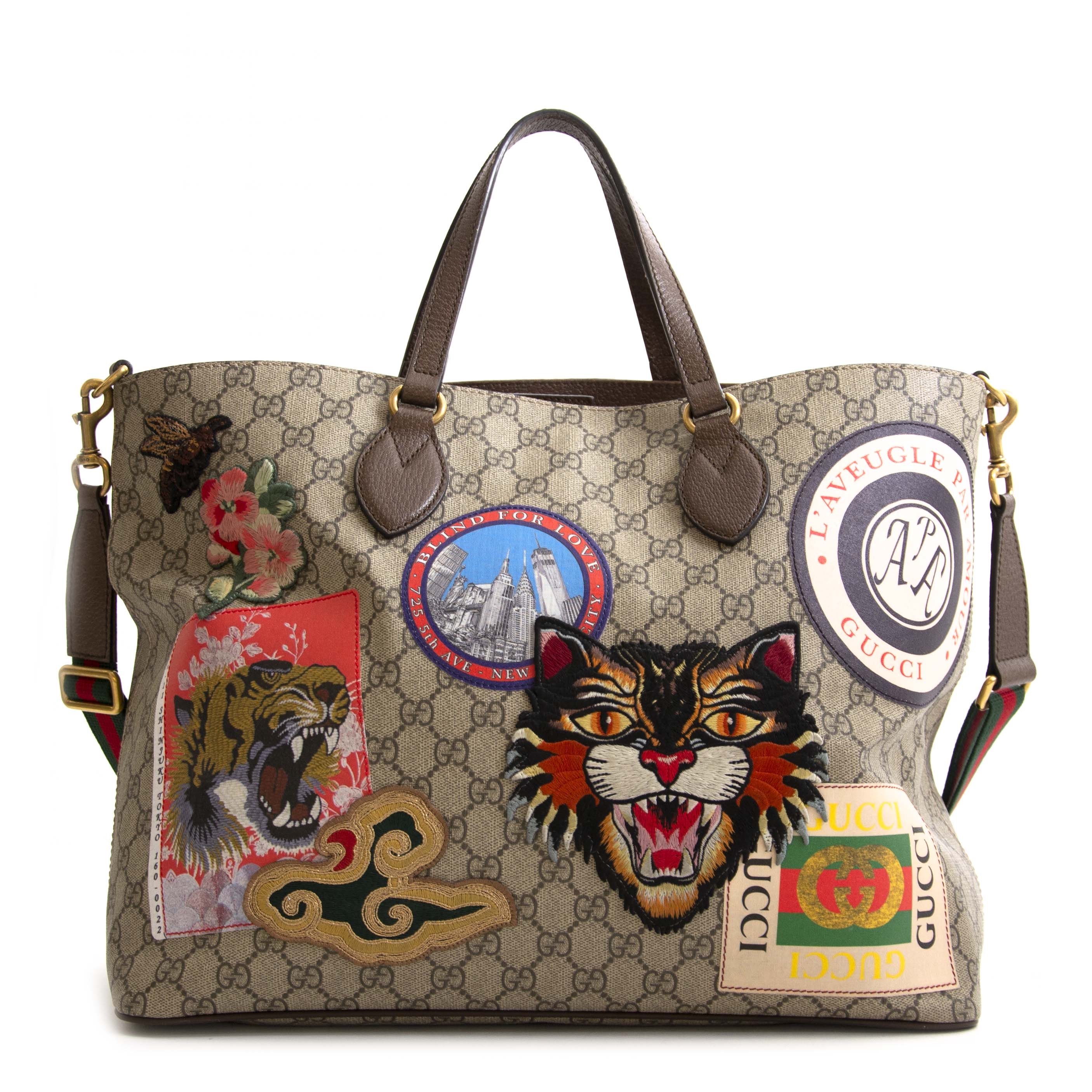 Gucci gg supreme tote with embroidered angry cat hot sale