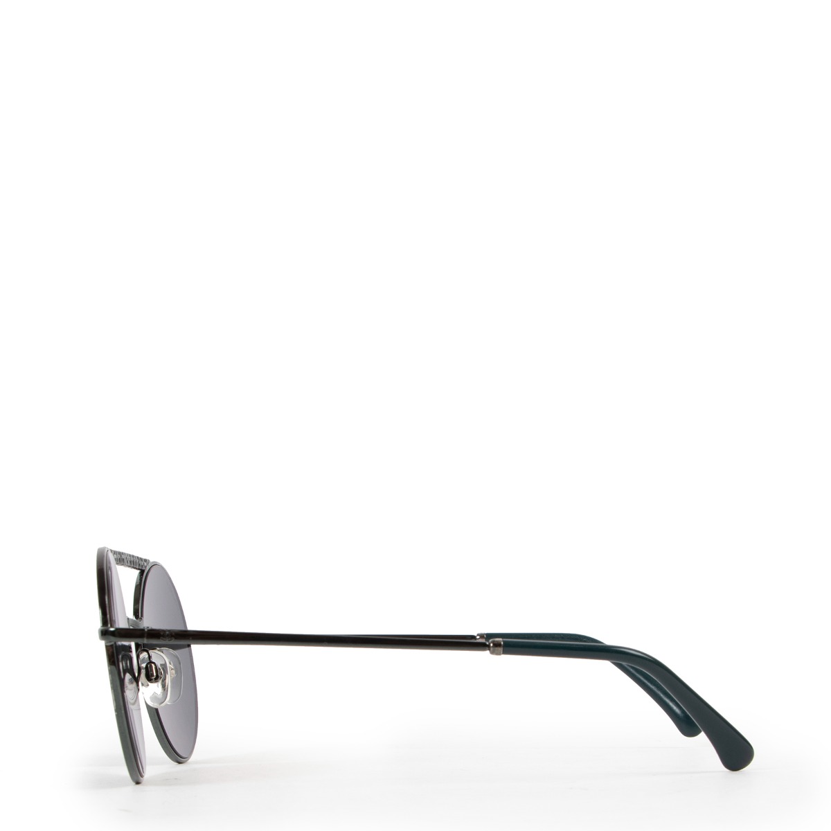 Chanel Autumn/Winter 2017 Black Round Sunglasses ○ Labellov