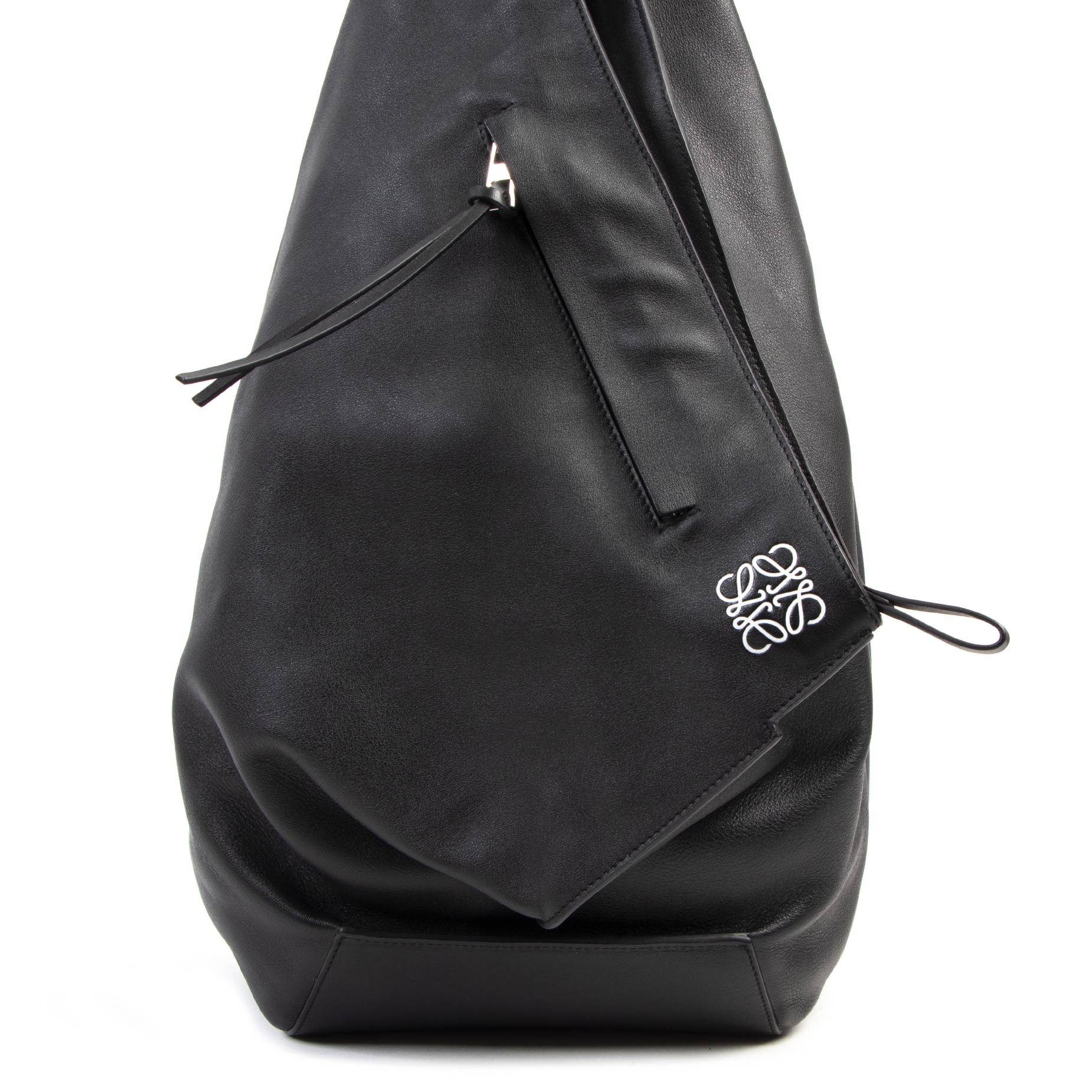 激安通販新作 Medium Black Loewe Anton and Buy ○ Labellov ○ Backpack バッグ