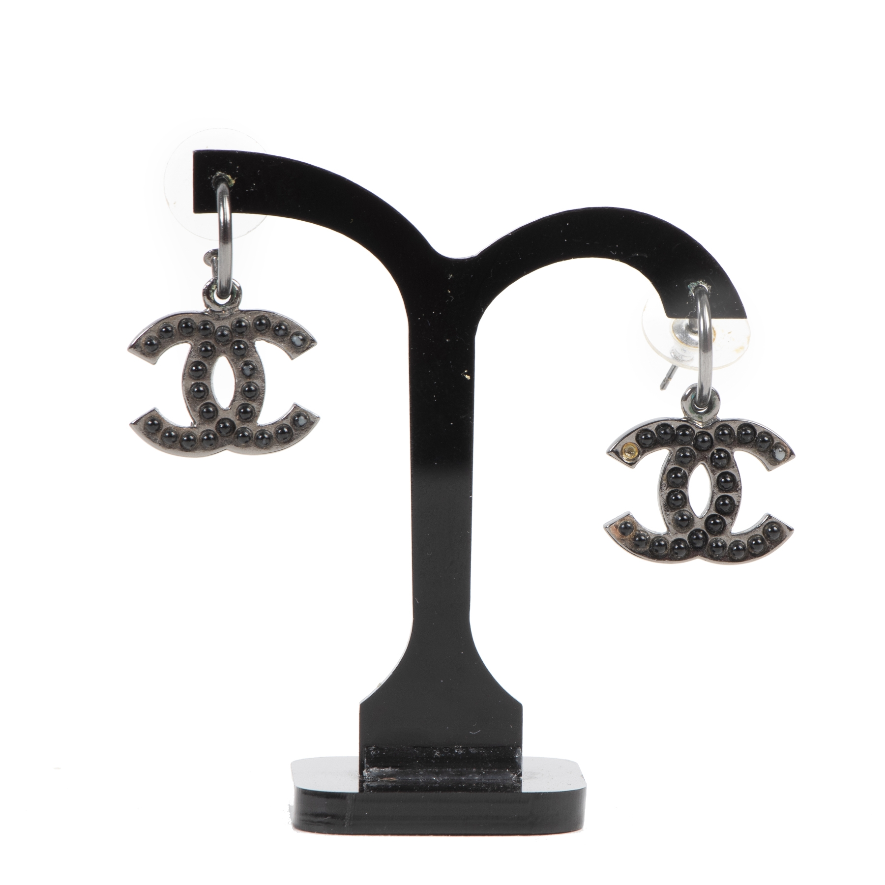 859_chanel_cc_earings.jpg