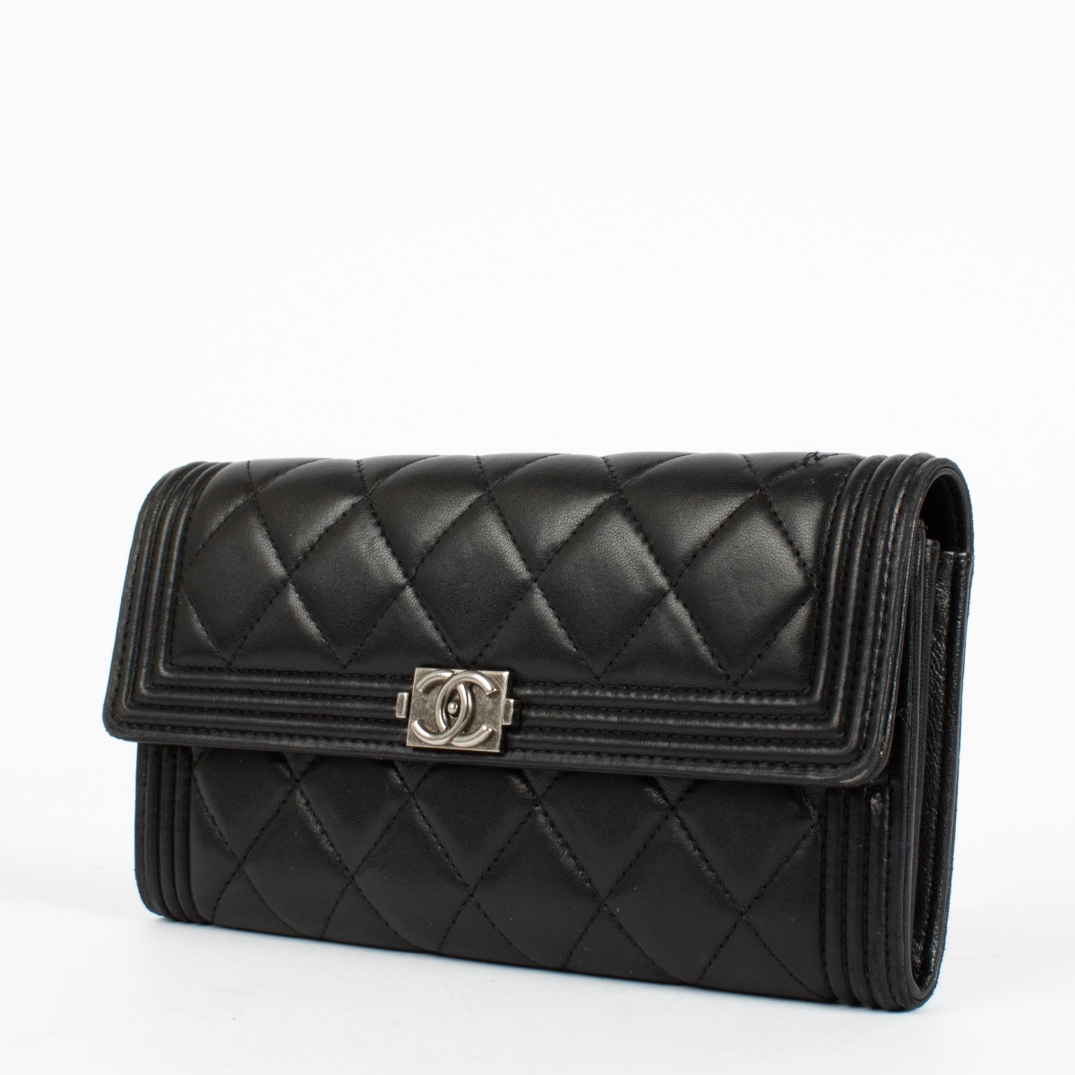 CHANEL BOY CHANEL ウォレット CHANEL Boy Chanel Matelasse Zip Around Long Wallet Caviar Leather