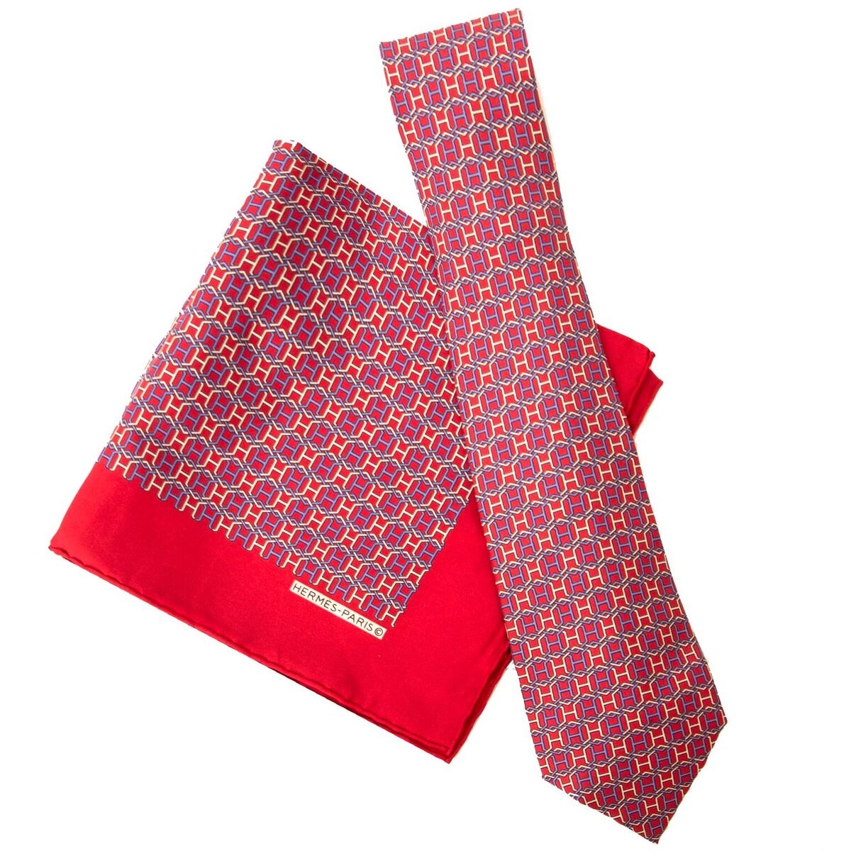 Mandag Som svar på Forfølge Hermès Tie Multicolor Red with Matching Pochette - 100% Silk ○ Labellov ○ Buy and Sell Authentic Luxury Mandag Som svar på Forfølge Hermès Tie Multicolor Red with Matching Pochette - 100% Silk ○ Labellov ○ Buy and Sell Authentic Luxury