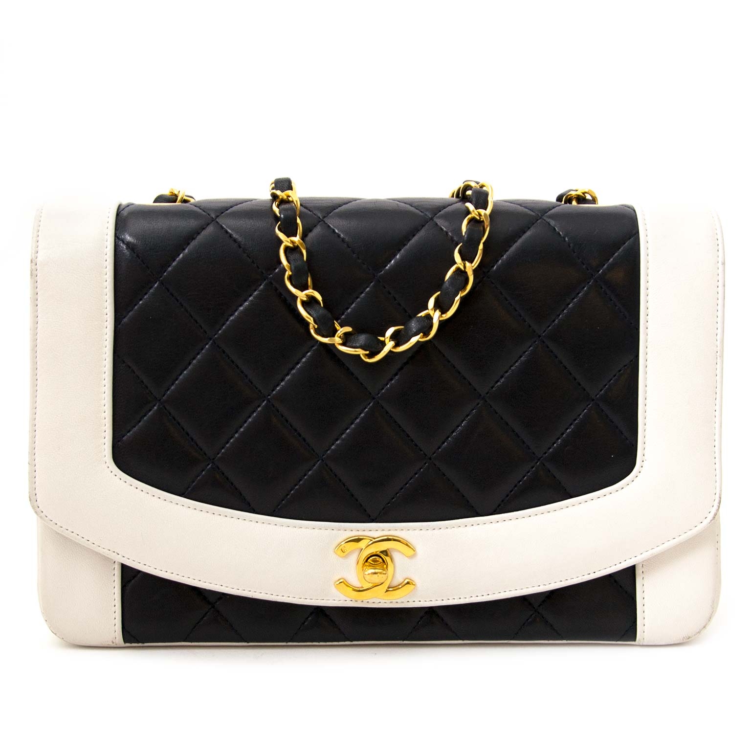Chanel Black And White Diana Bag ○ Labellov ○ Buy and Sell Authentic Luxury