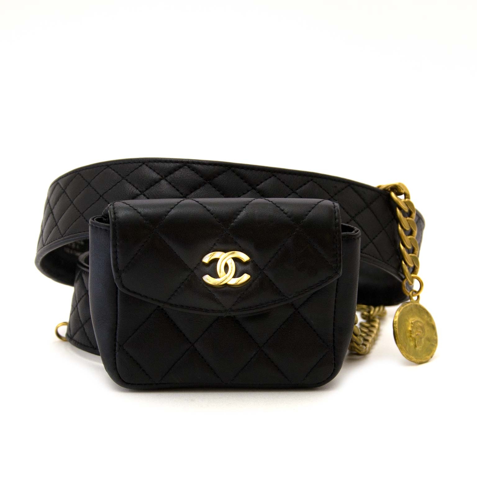 Chanel Vintage Quilted Cc Belt Bag Black Caviar – ＬＯＶＥＬＯＴＳＬＵＸＵＲＹ