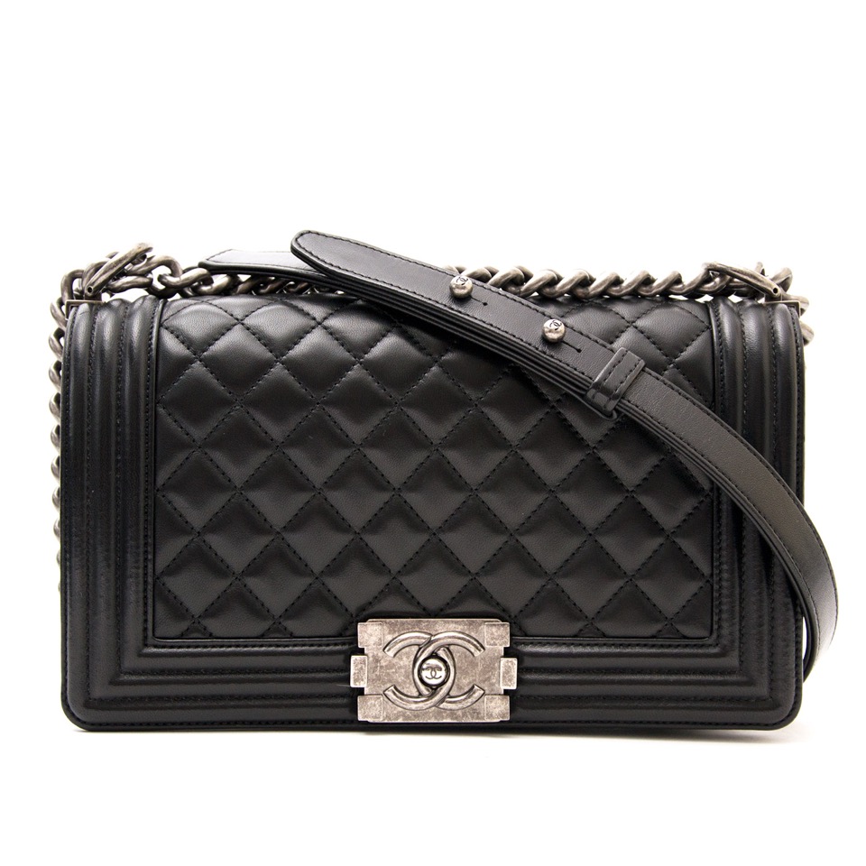 Chanel Double Flap Bag Medium Black Lambskin ○ Labellov ○ Buy