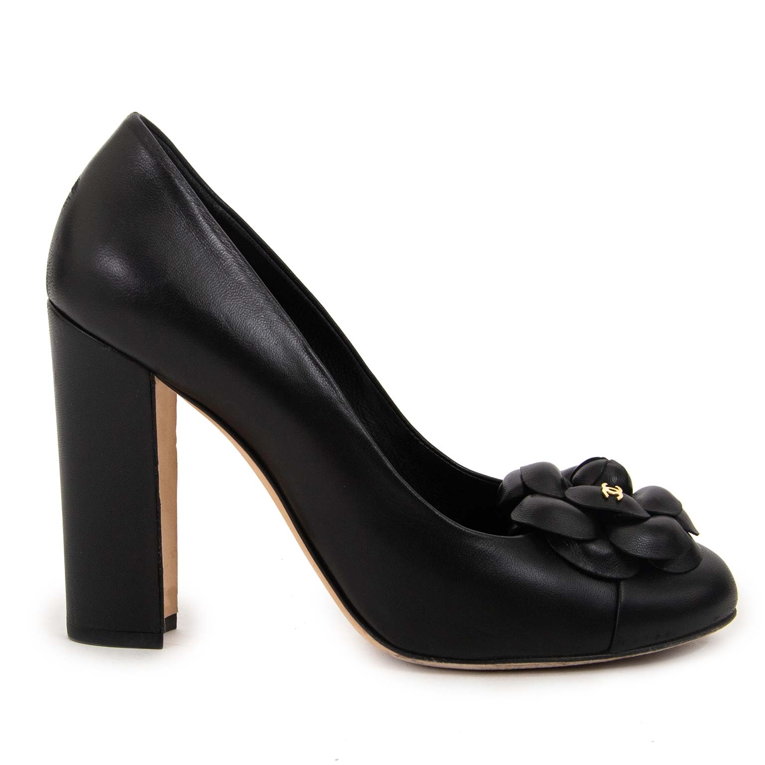 vintage iconic camellia Chanel black heels, size 39 - alizeegarments