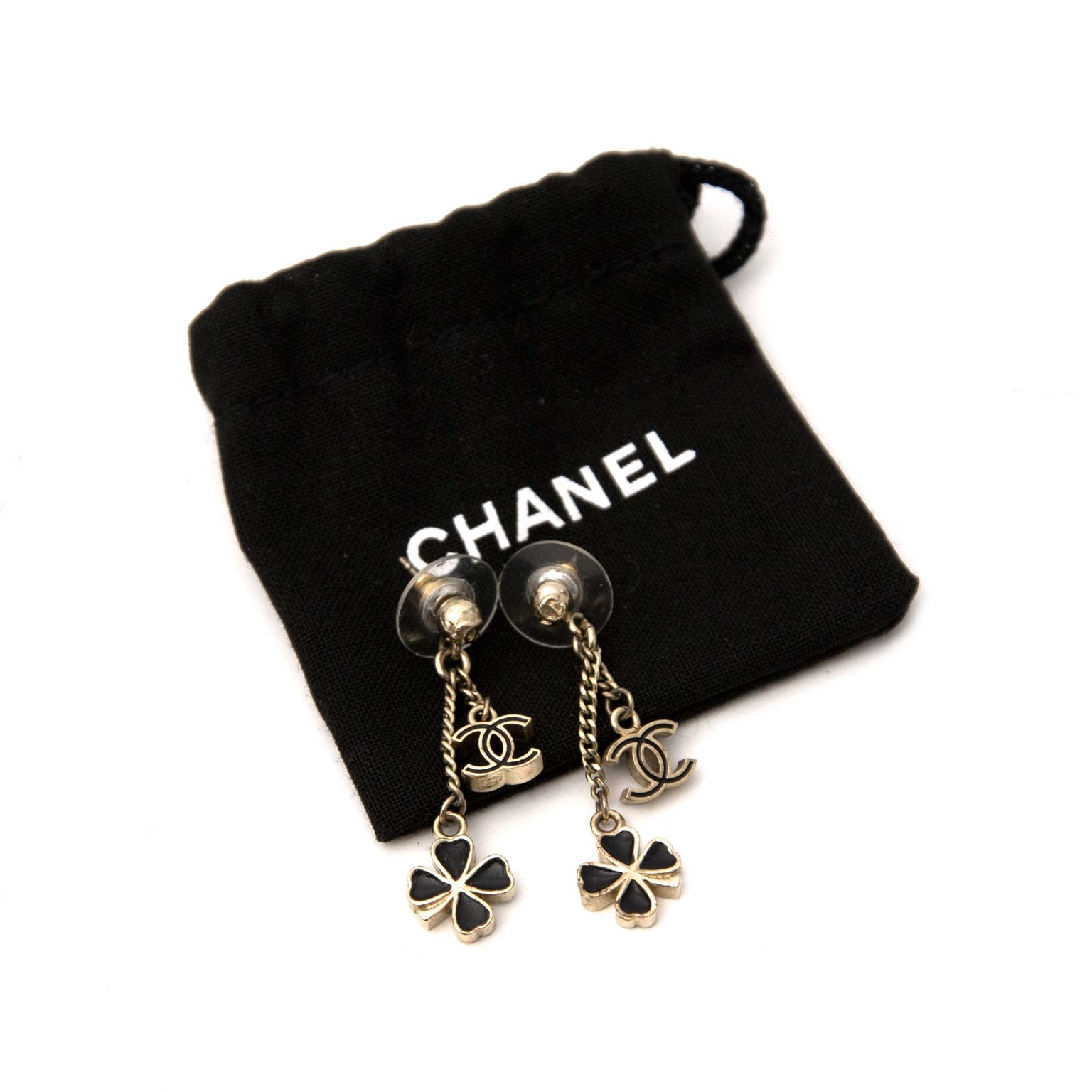 Chanel Clover CC Logo Drop Earrings ○ Labellov ○ Buy and Sell Authentic  Luxury