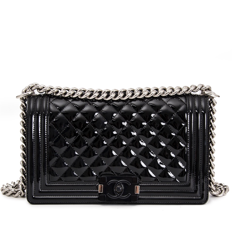 Chanel Black Quilted Patent Leather So Black 2.55 Reissue Card Holder Black  Hardware, 2019 Available For Immediate Sale At Sotheby's
