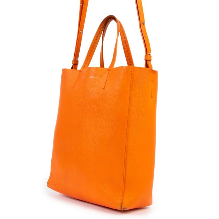 Celine Orange Shoulder bag Labellov Buy and Sell Authentic Luxury