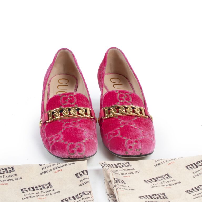 Velvet heels Louis Vuitton Pink size 39 EU in Velvet - 25305158