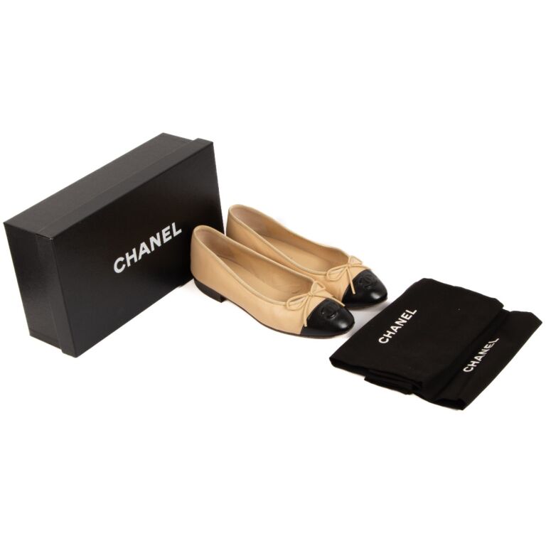 Chanel CC Cap Toe Flats Black Leather BALLERINAS Formal Womens Size 37.5 EUC