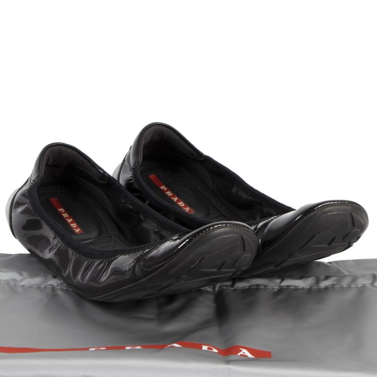 Prada Black Patent Leather Ballerina Flats - Size 39,5