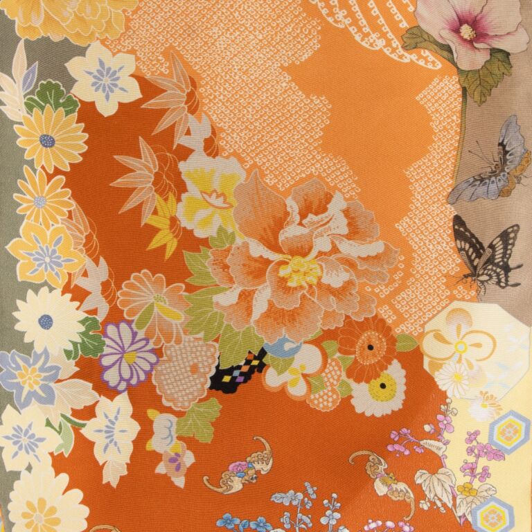 Gucci garden silk scarf discount