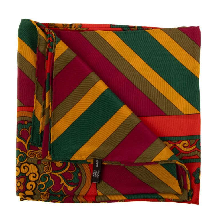 Valentino hotsell scarf sale