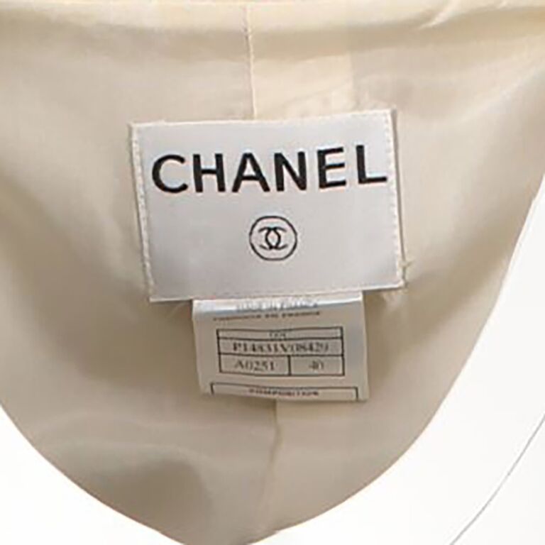 Chanel Tweed and Gemstone Jacket - size FR40 ○ Labellov ○ Buy and Sell  Authentic Luxury