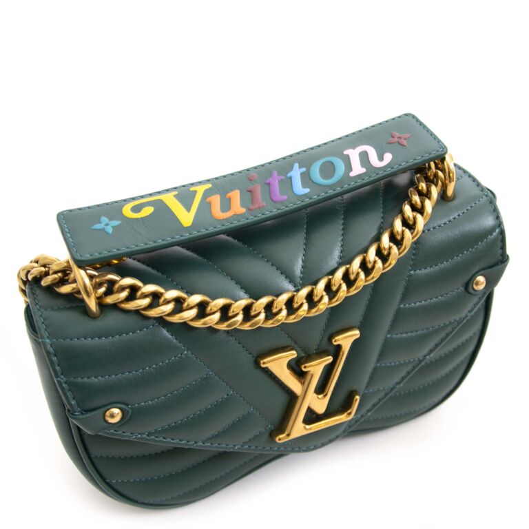 Louis Vuitton Calfskin New Wave Chain mm Malibu Green