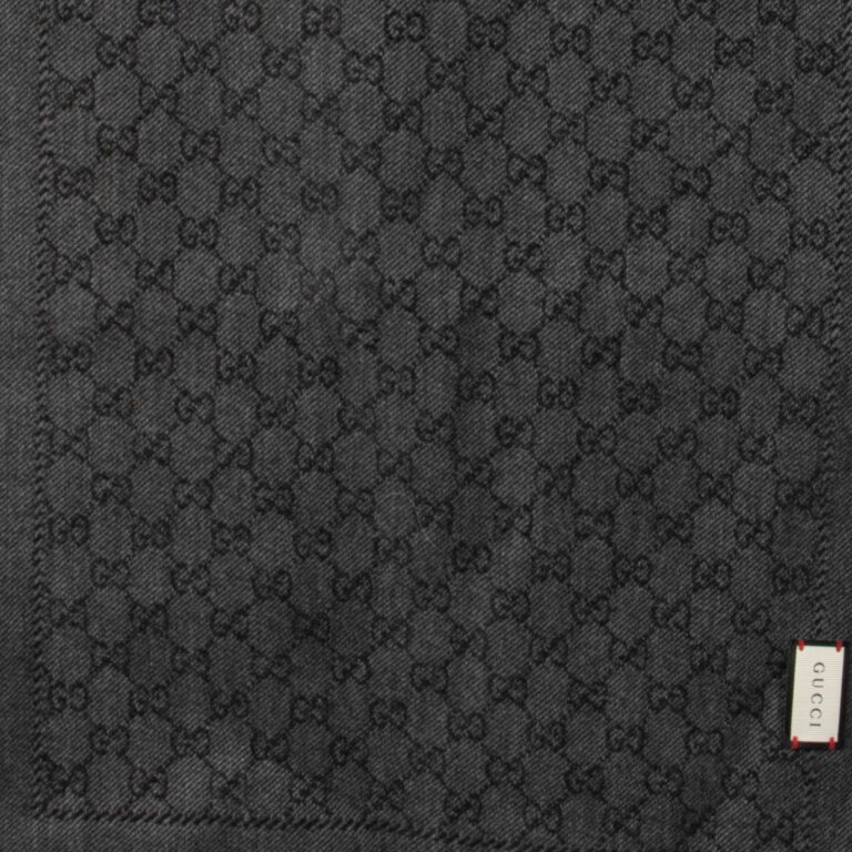 Gucci Grey GG Wool Scarf Labellov Buy and Sell Authentic Luxury