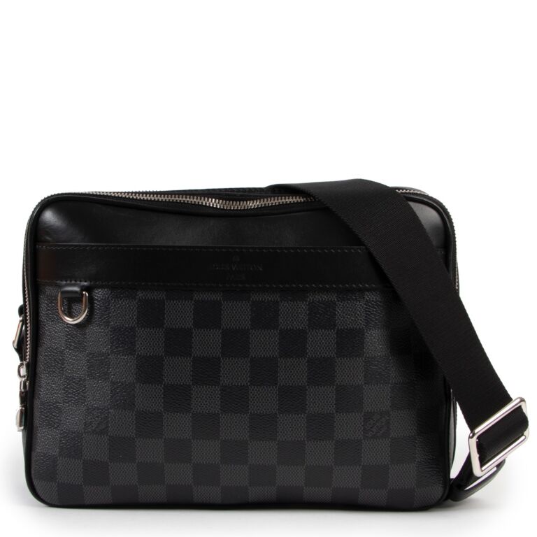 Louis Vuitton Lv messenger man bag Damier graphite