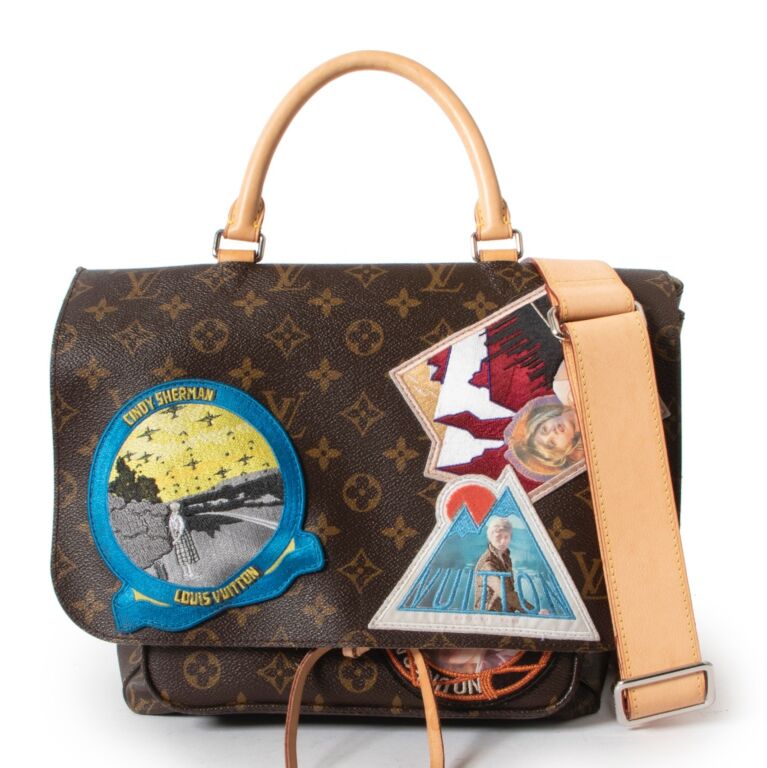 Louis vuitton messenger shop bag limited edition