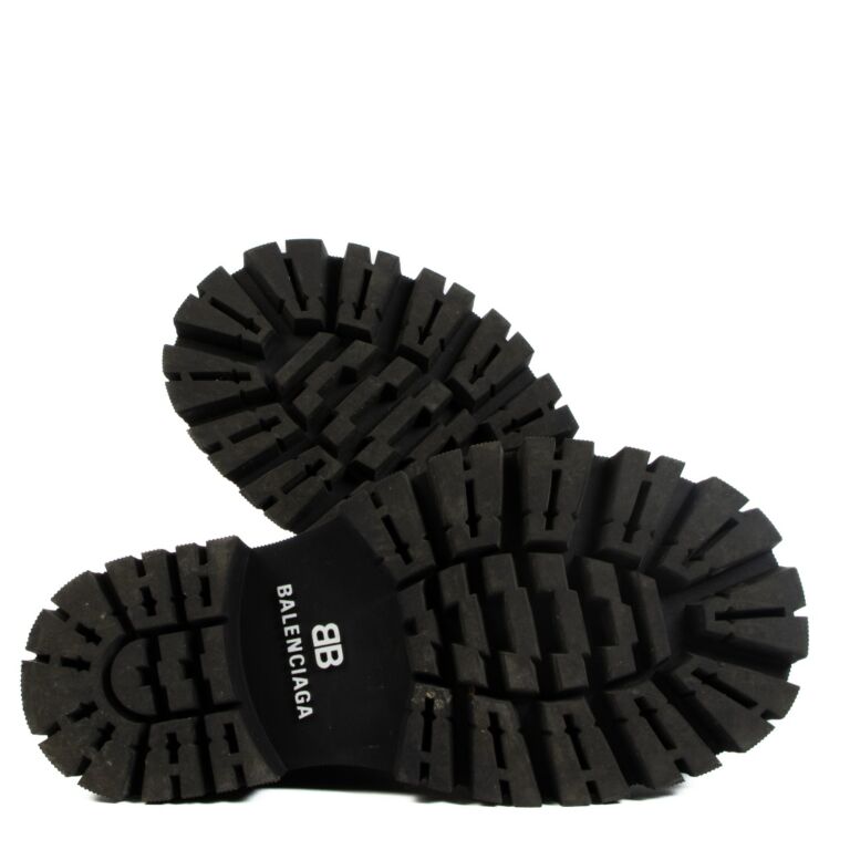 Balenciaga Tractor Leather Chelsea Boots ○ Labellov ○ Buy and