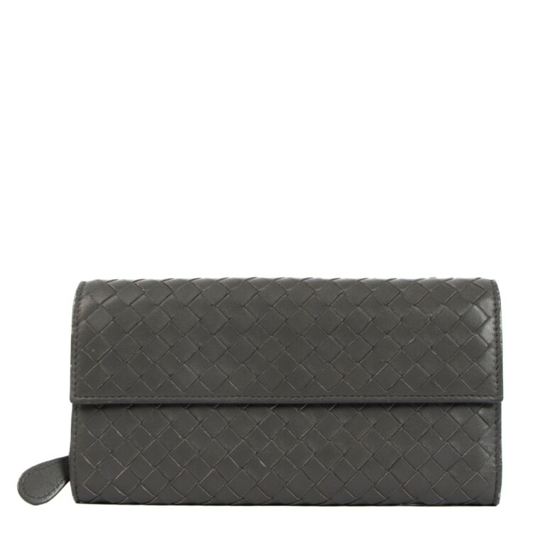 Bottega Veneta Grey Intrecciato Wallet Labellov Buy and Sell Authentic ...