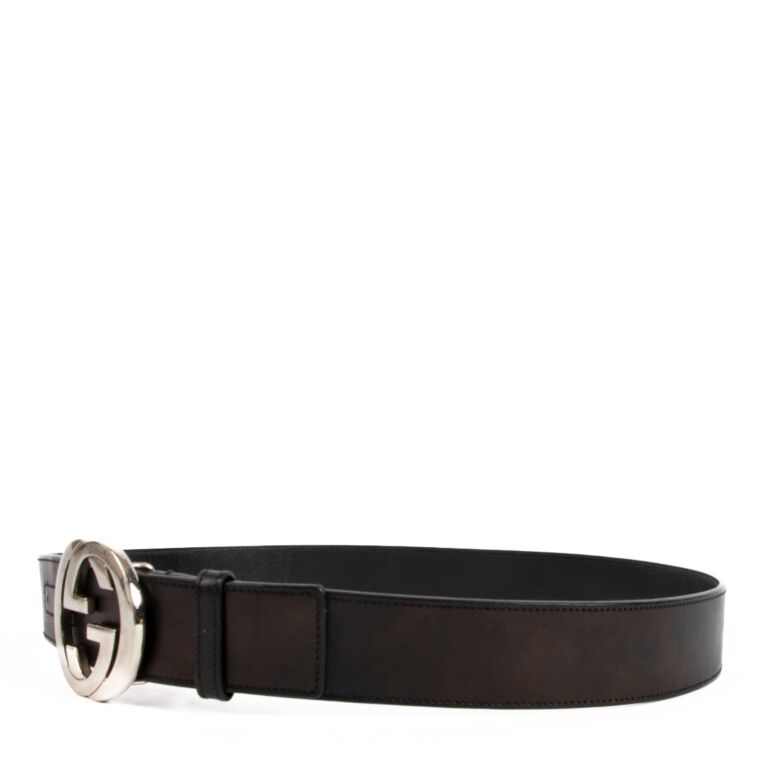 Leather belt with interlocking g buckle store
