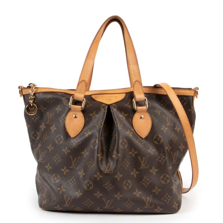 Louis vuitton hotsell with side pockets