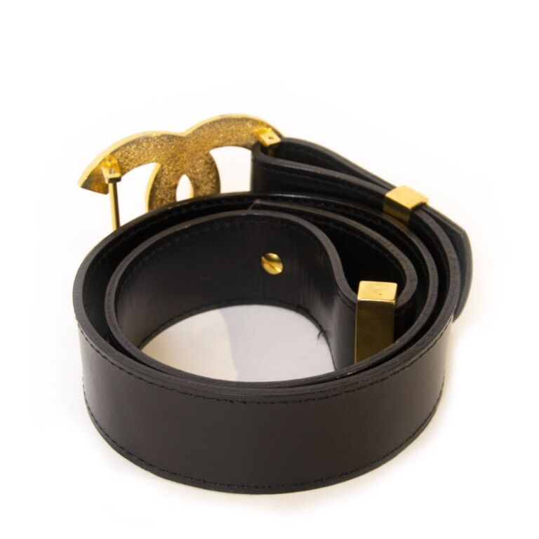 Chanel belt black and gold store