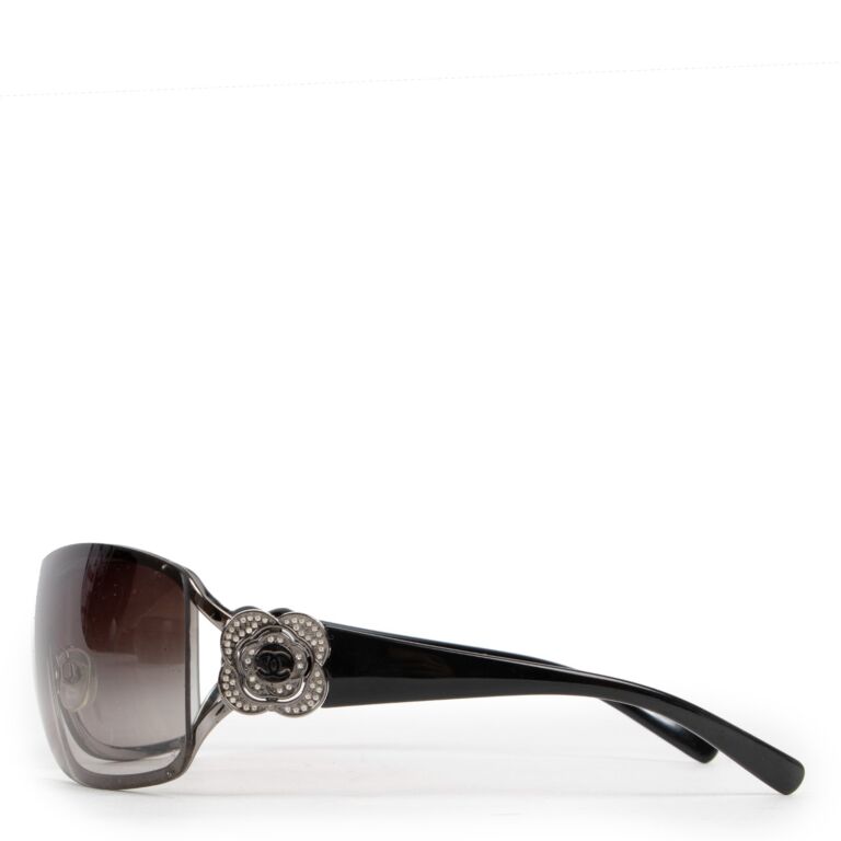 Chanel Black Camellia Flower Sunglasses ○ Labellov ○ Buy and