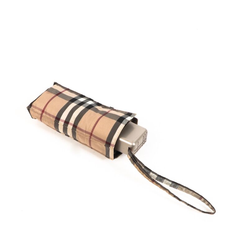 Burberry compact umbrella sales