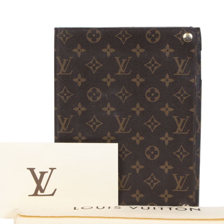 Louis Vuitton iPad case  Louis vuitton, Louis vuitton accessories, Louis  vuitton phone case