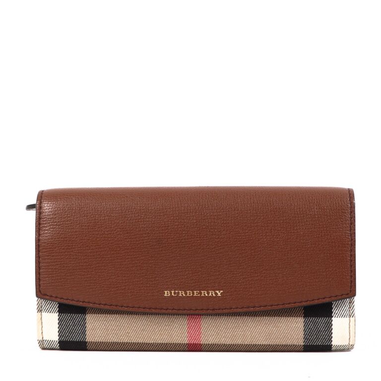 Burberry house check and leather wallet store